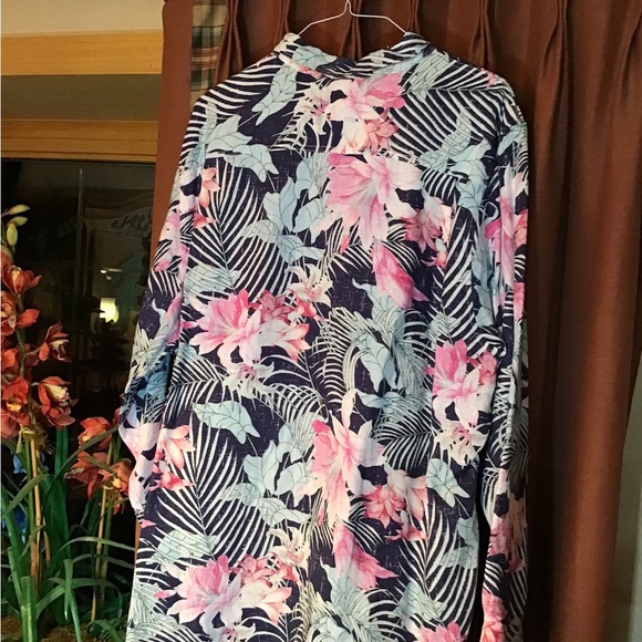NWOT Tommy Bahama Casual Long Sleeve Button Down Shirt in XXL - Picture 2 of 5